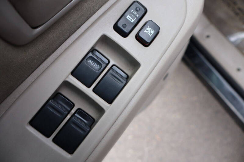 2005 Toyota Tundra SR5