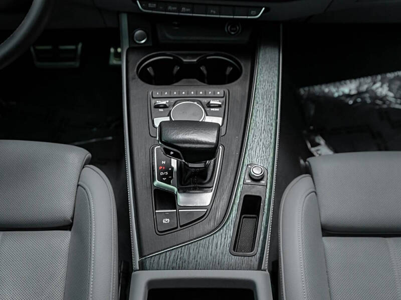 2018 Audi A4 2.0T quattro Prestige