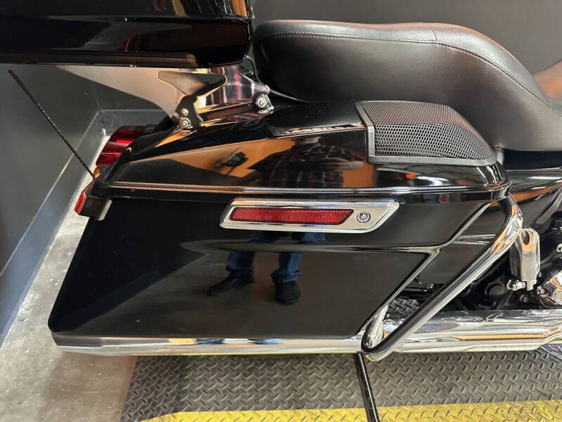 2019 Harley-Davidson® FLHT - Electra Glide® Sta