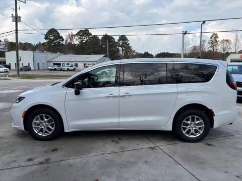 2025 Chrysler Pacifica Select