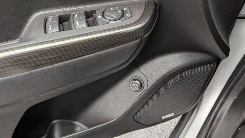 2020 GMC Acadia SLT