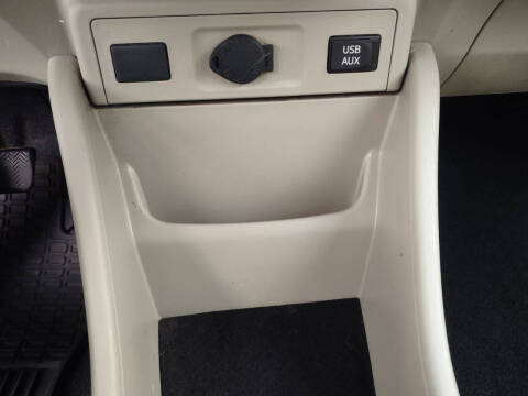 2012 Toyota Prius v Five