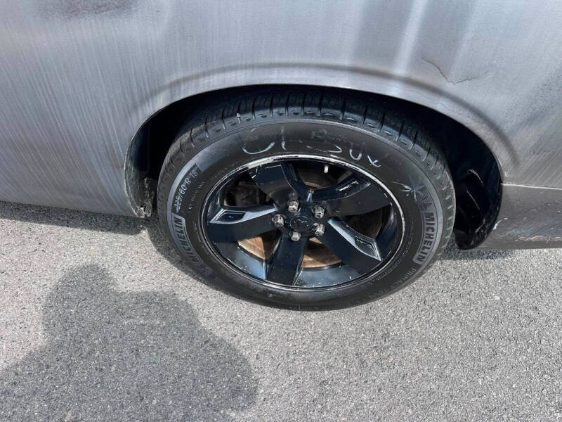 2009 Dodge Challenger SE