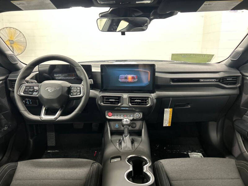 2025 Ford Mustang EcoBoost