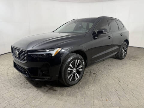 2024 Volvo XC60 B5 Core Dark Theme