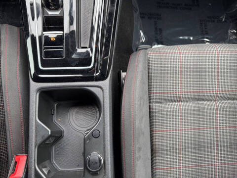 2023 Volkswagen Golf GTI 40th Anniversary Edition