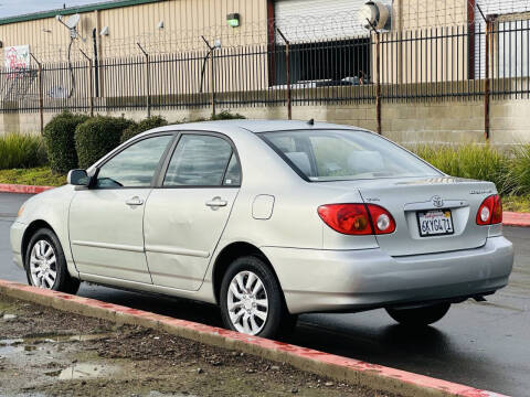 2003 Toyota Corolla LE