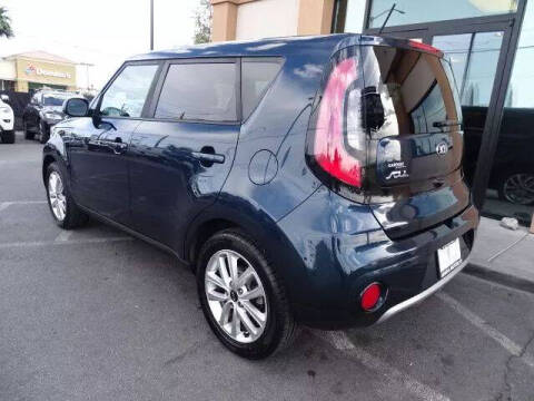 2017 Kia Soul +