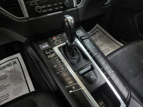 2018 Porsche Macan S