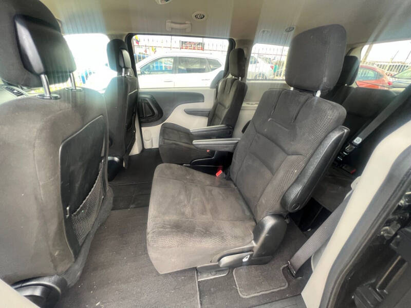 2015 Dodge Grand Caravan SE