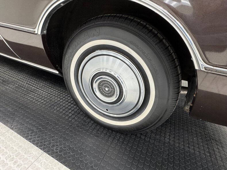 1972 Ford Thunderbird