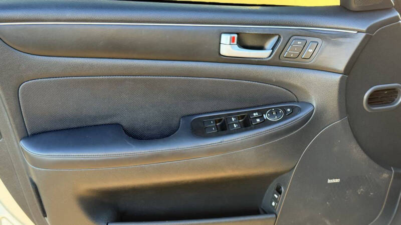 2013 Hyundai Genesis 3.8L