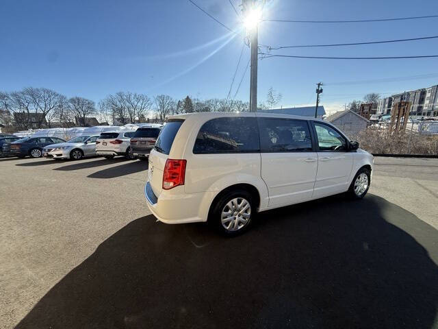 2016 Dodge Grand Caravan SE