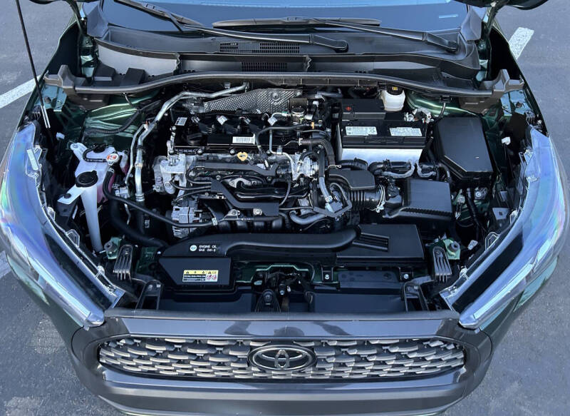 2024 Toyota Corolla Cross LE