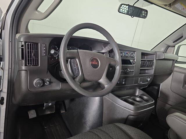2024 GMC Savana 2500