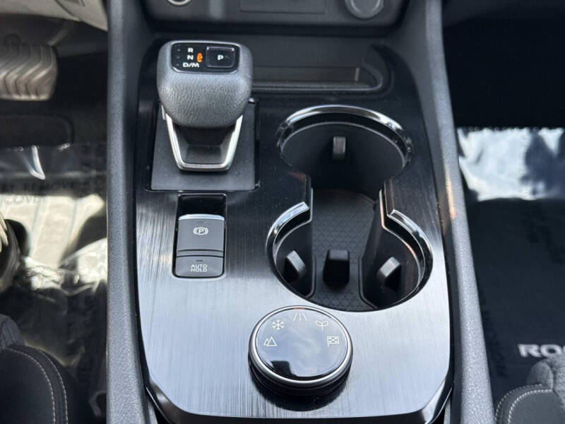 2022 Nissan Rogue S