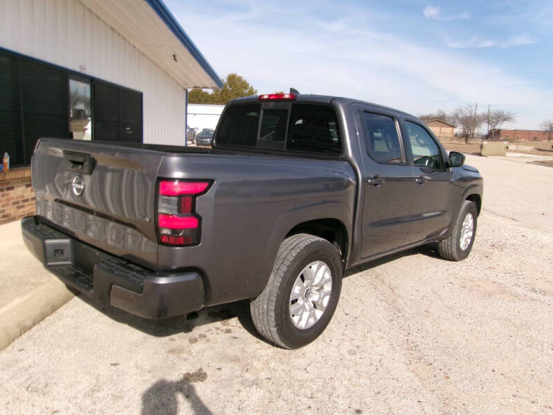 2022 Nissan Frontier S