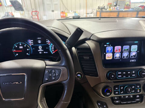 2017 GMC Yukon XL Denali