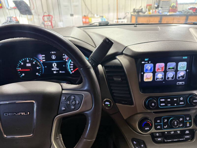 2017 GMC Yukon XL Denali