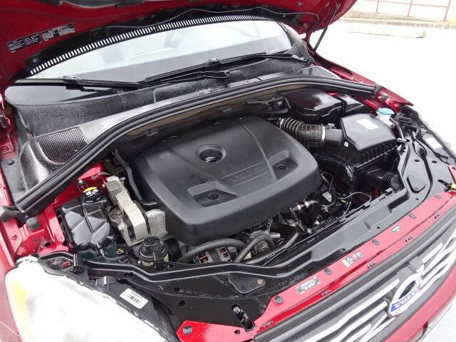 2016 Volvo XC60 T6 Drive-E R-Design Platinum