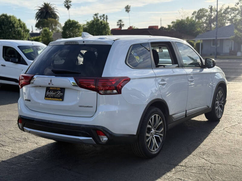2017 Mitsubishi Outlander ES