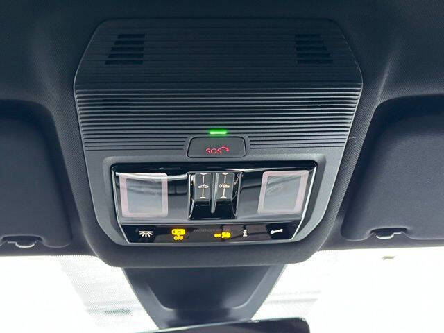 2026 Volkswagen Atlas Cross Sport SEL R-Line Black 4Motion