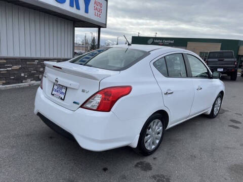 2015 Nissan Versa 1.6 S