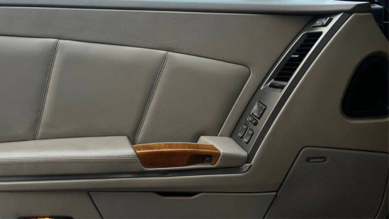 2005 Cadillac XLR