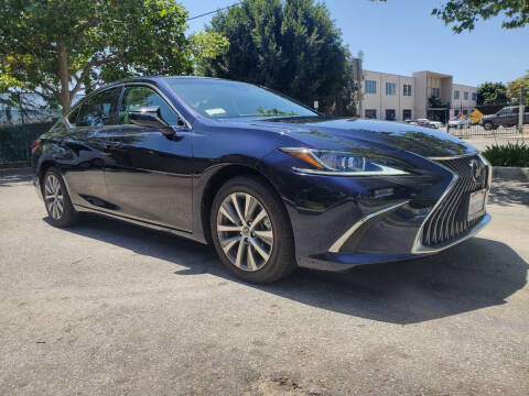 2019 Lexus ES 350 for sale at D Mendoza Dealer Inc in Los Angeles CA