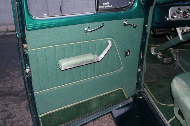 1937 Chevrolet Sedan 22