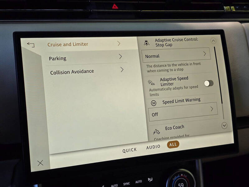 2023 Land Rover Range Rover P400 SE