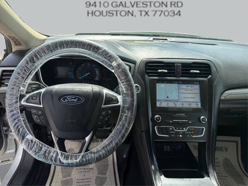 2019 Ford Fusion SE