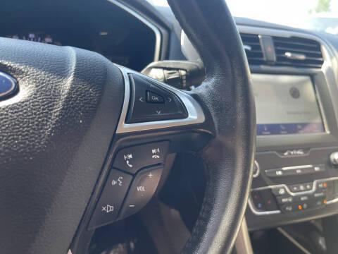 2020 Ford Fusion SEL