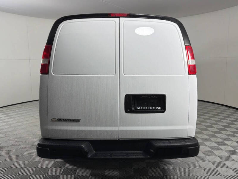 2021 Chevrolet Express 2500