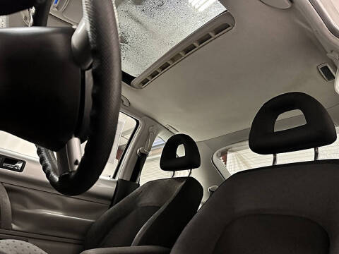 2001 Volkswagen New Beetle GLS