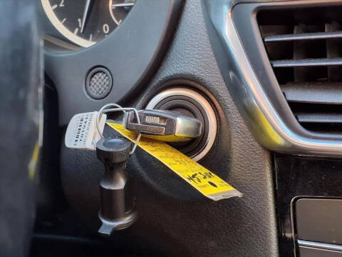 2017 Infiniti QX30 Premium