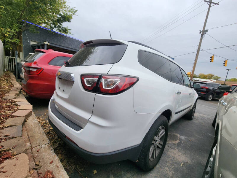 2017 Chevrolet Traverse LS