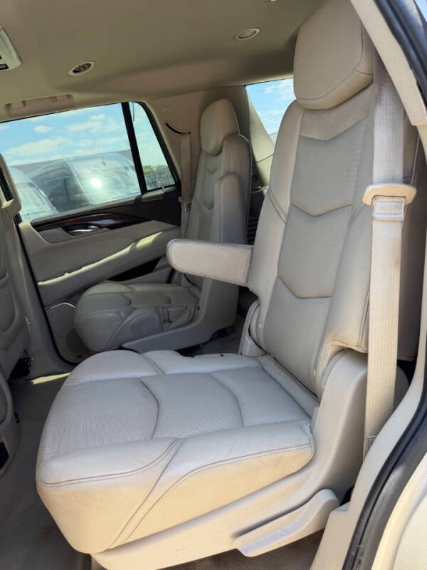 2016 Cadillac Escalade Premium Collection