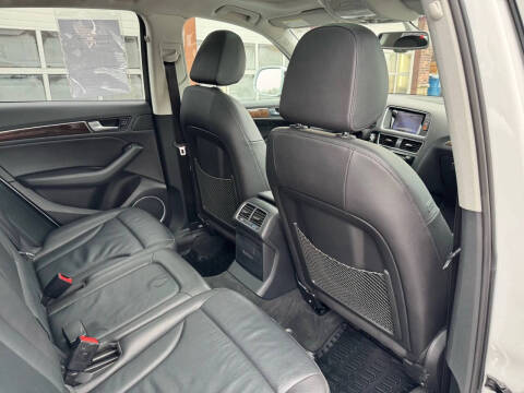 2017 Audi Q5 2.0T quattro Premium Plus