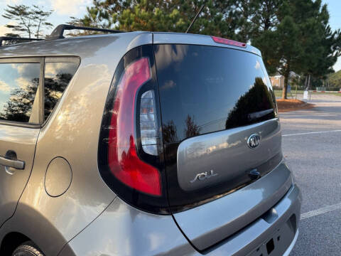 2018 Kia Soul +
