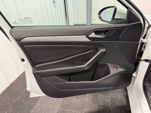 2025 Volkswagen Jetta S