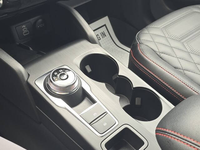 2024 Ford Escape ST-Line Elite