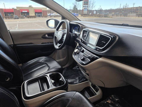 2021 Chrysler Voyager LXi