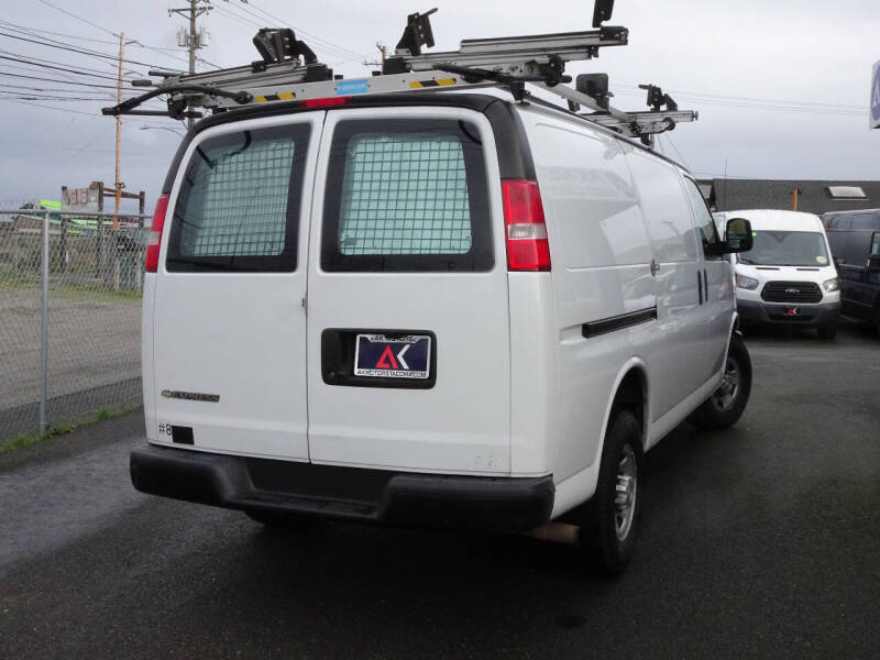 2017 Chevrolet Express 2500