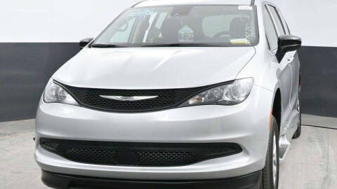 2024 Chrysler Voyager LX