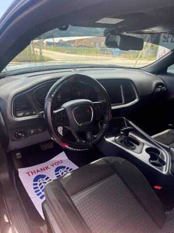 2017 Dodge Challenger SXT