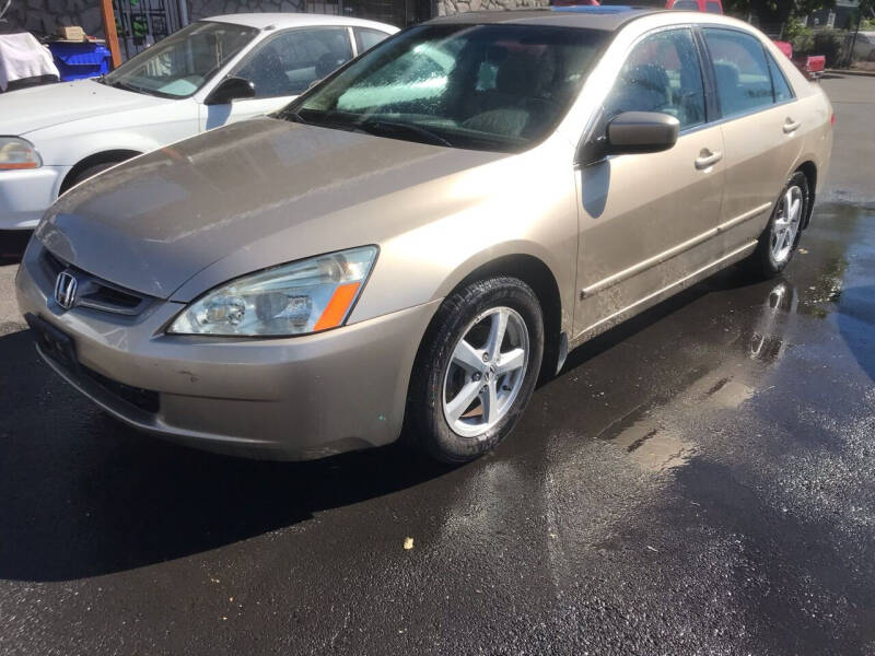 2004 Honda Accord for sale at Chuck Wise Motors in Portland OR