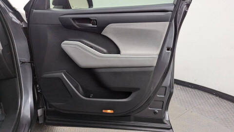 2021 Toyota Highlander L