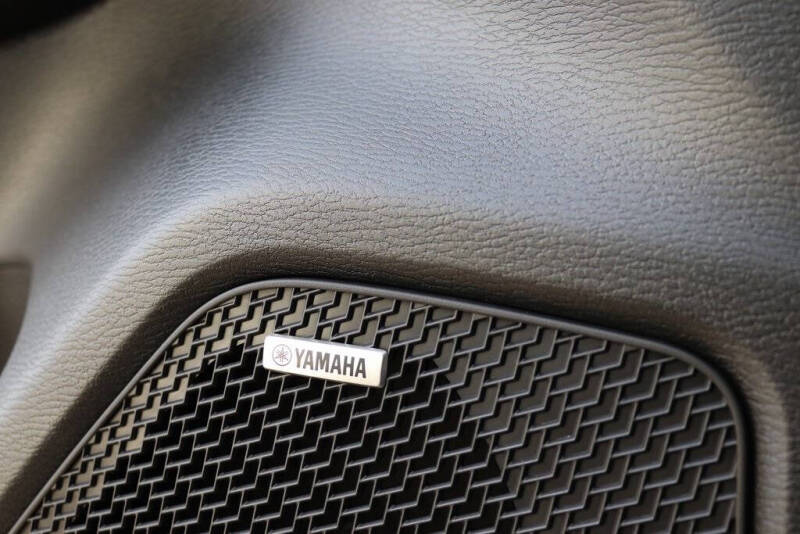 2025 Mitsubishi Outlander ES