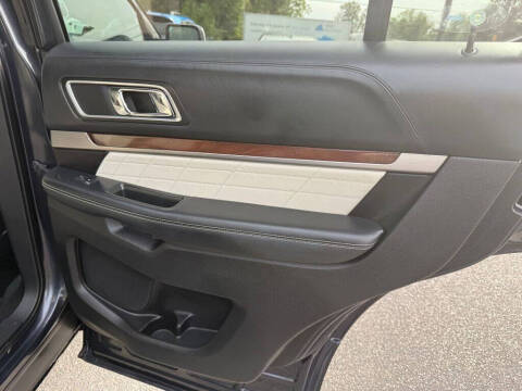 2017 Ford Explorer Platinum